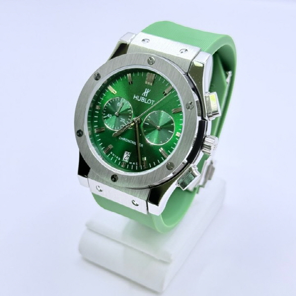 위* 클래식 퓨젼 크로노그라프 타이타니움 그린