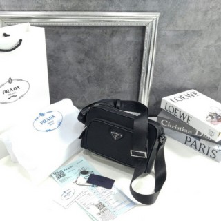 프** 리나일론 및 사피아노 가죽 숄더 백