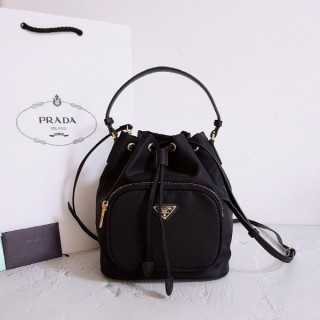 프** 고급 패브릭 스몰버킷백