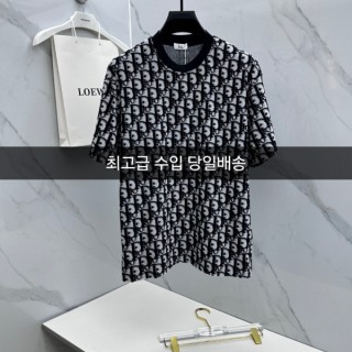 DR. 테리 오블리크 반팔