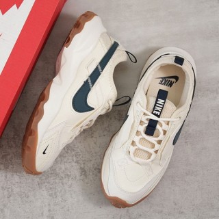 나* TC 7900 페일 아이보리 아머리 네이비 스니커즈 (여성)