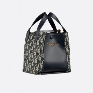 디* 시그니처 버킷백